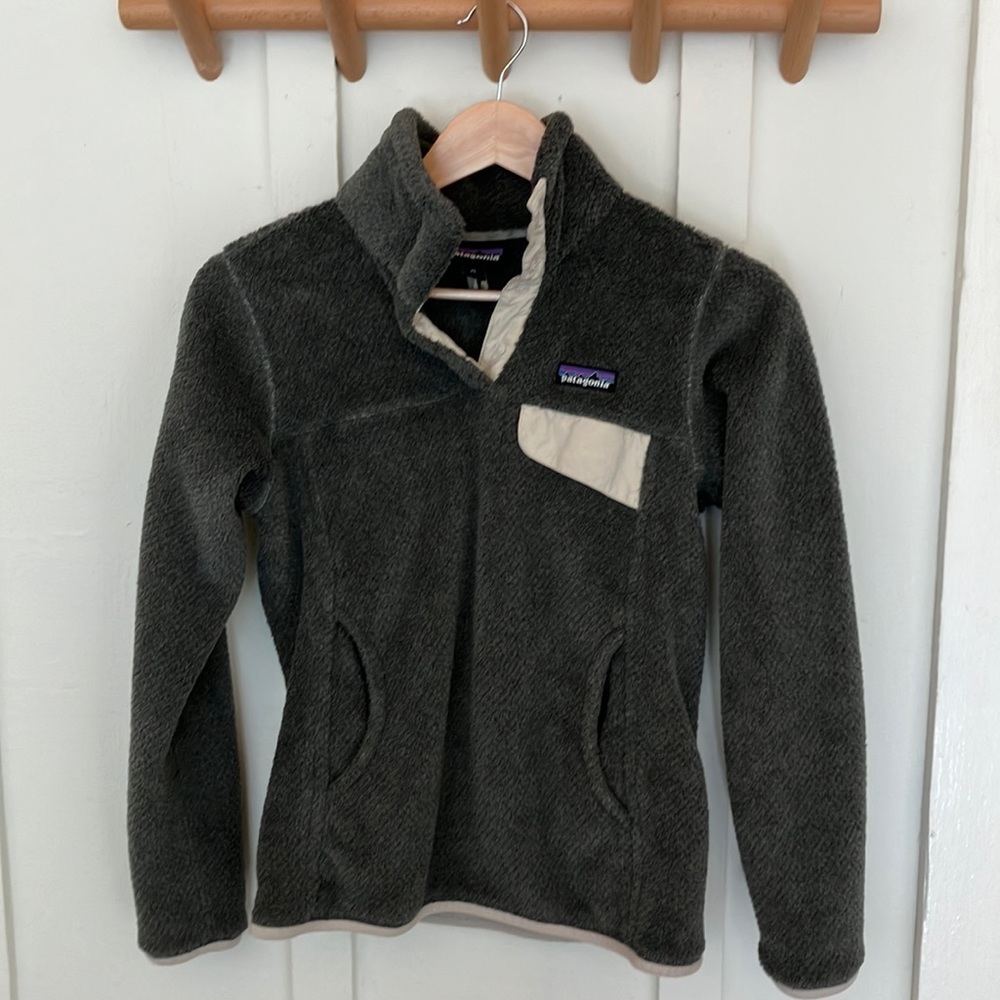 Patagonia Women's Gray Fleece Jacket XS